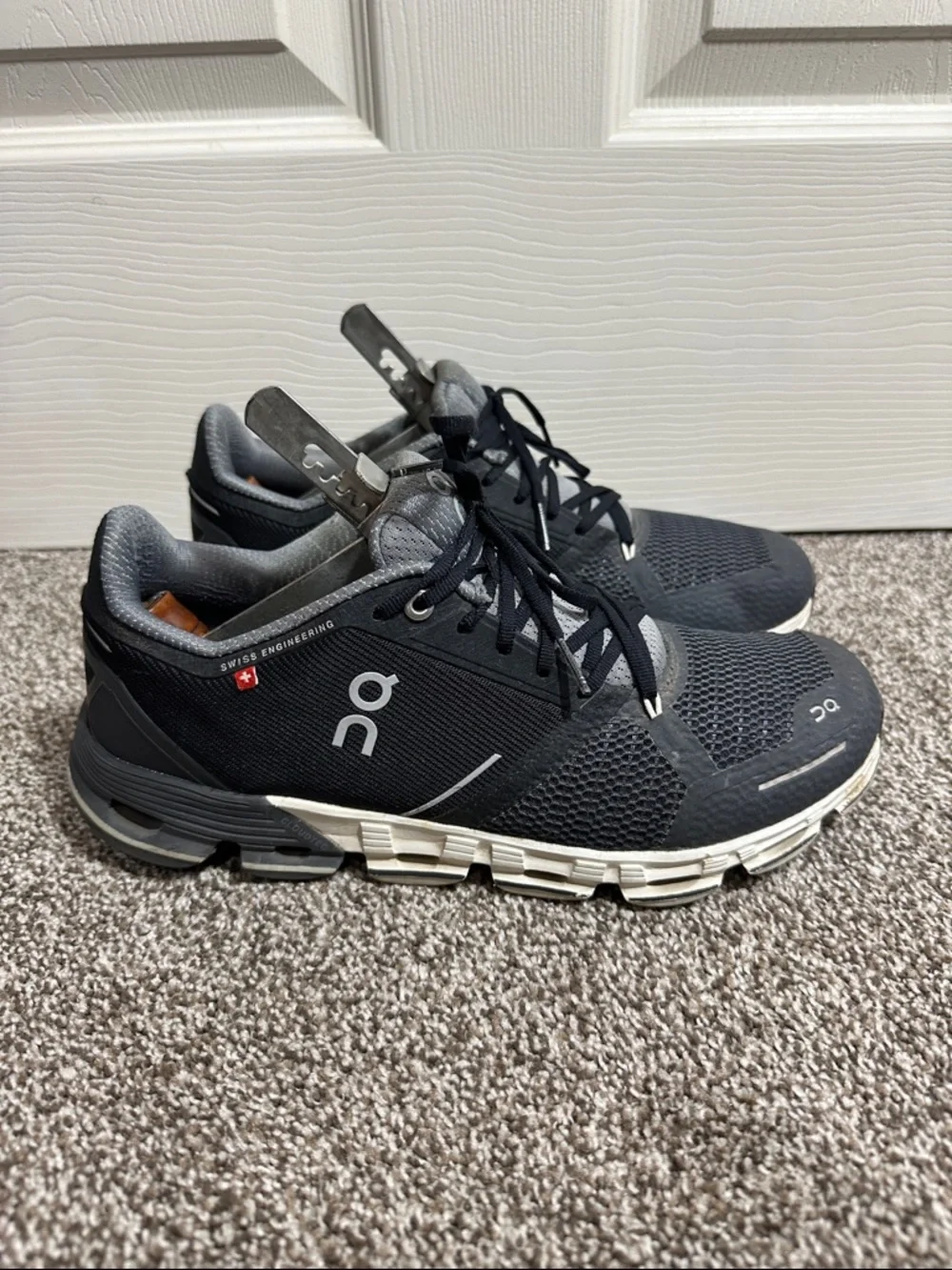 On Running Cloudrunner Athletic Shoes - Black/Gray women’s 9.5